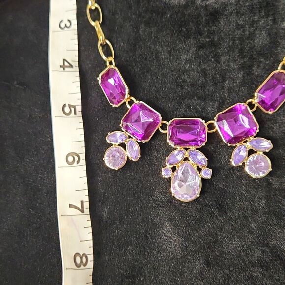 Regal Purple Gemstone Statement Necklace – Gold-Tone Chain - Picture 5 of 5